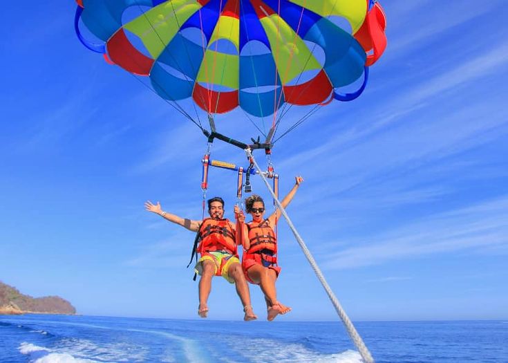 THĂNG HOA CANO KÉO DÙ BAY TẠI BIỂN NHẬT LỆ- QUẢNG BÌNH